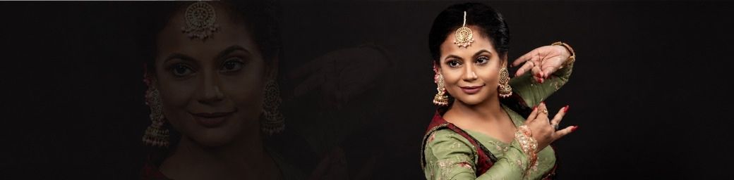 Exquisite classical Indian Kathak dance positions of Nayanika Ghosh - Slide 2